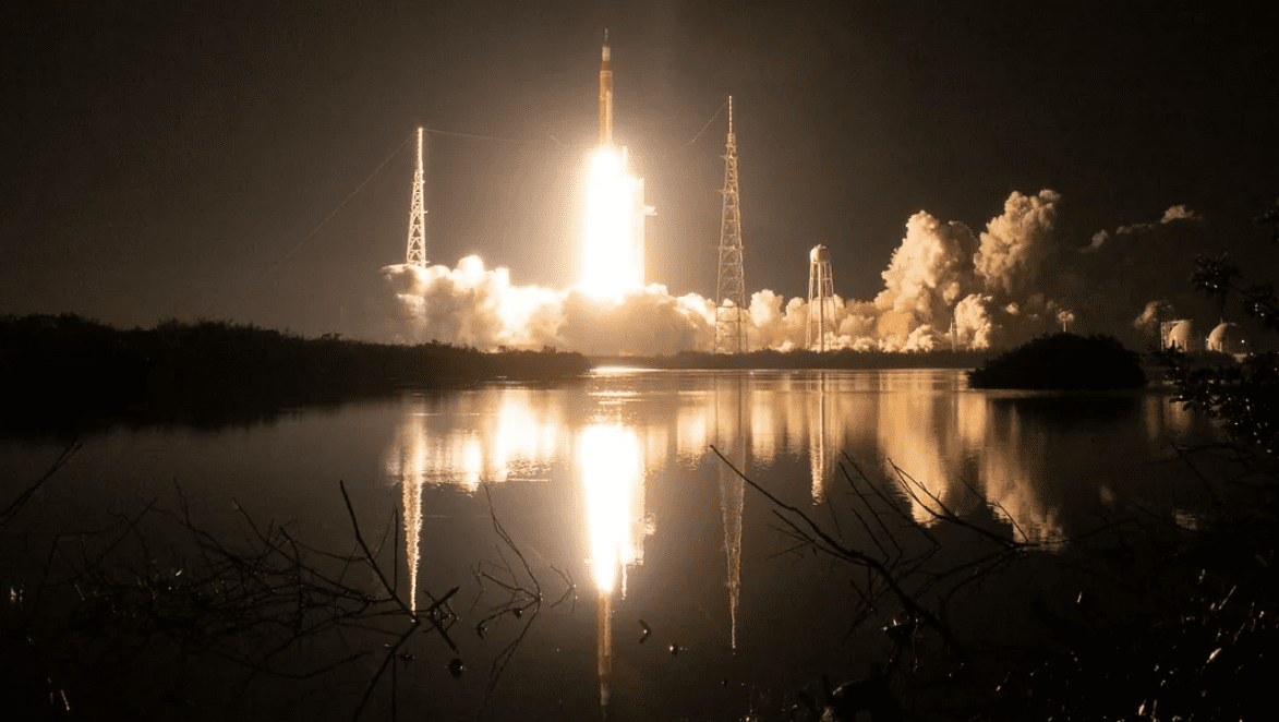 NASA Artemis moon missions rocket launch in November 2022, 