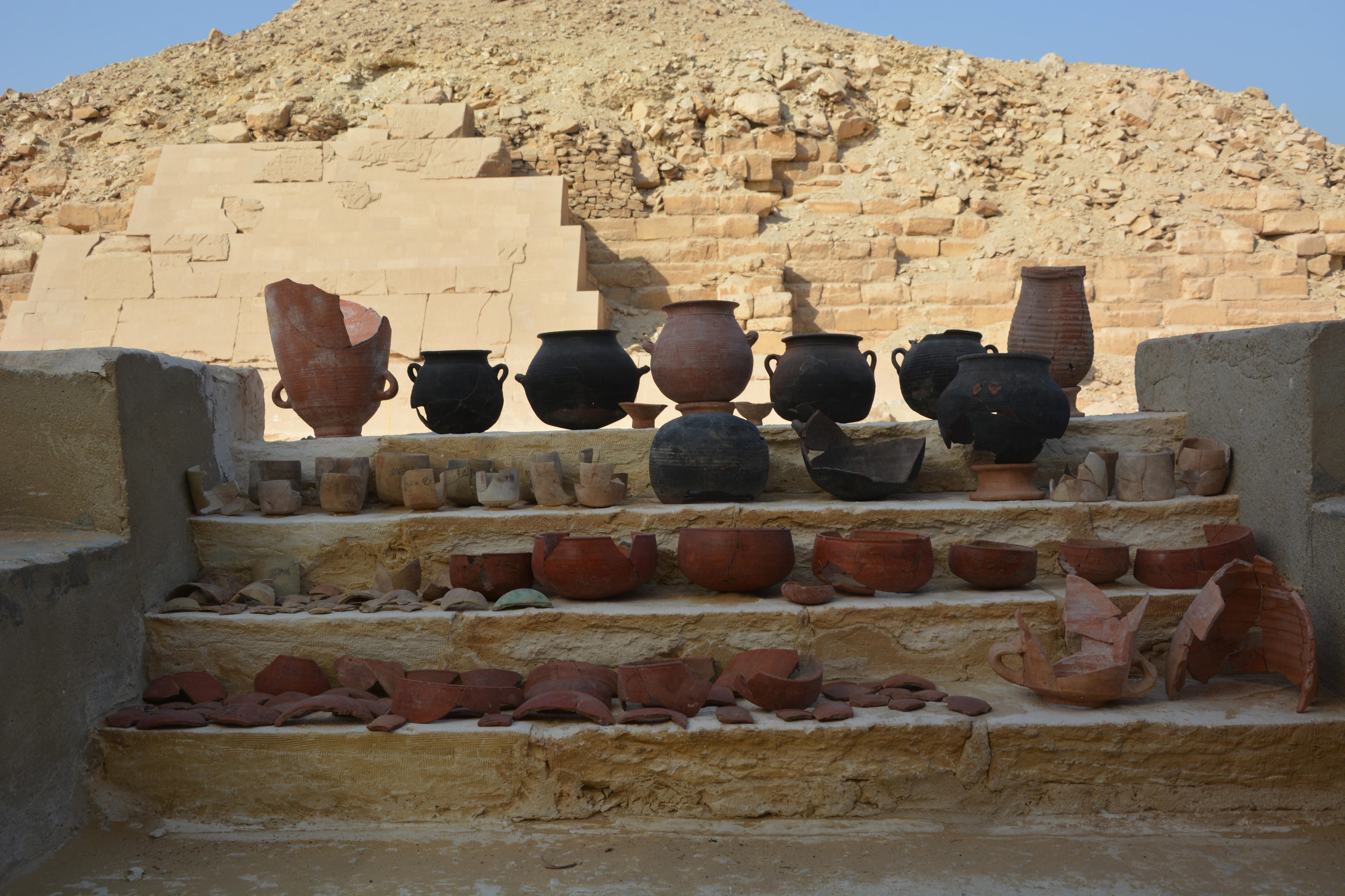 Egyptian mummification workshop vessels