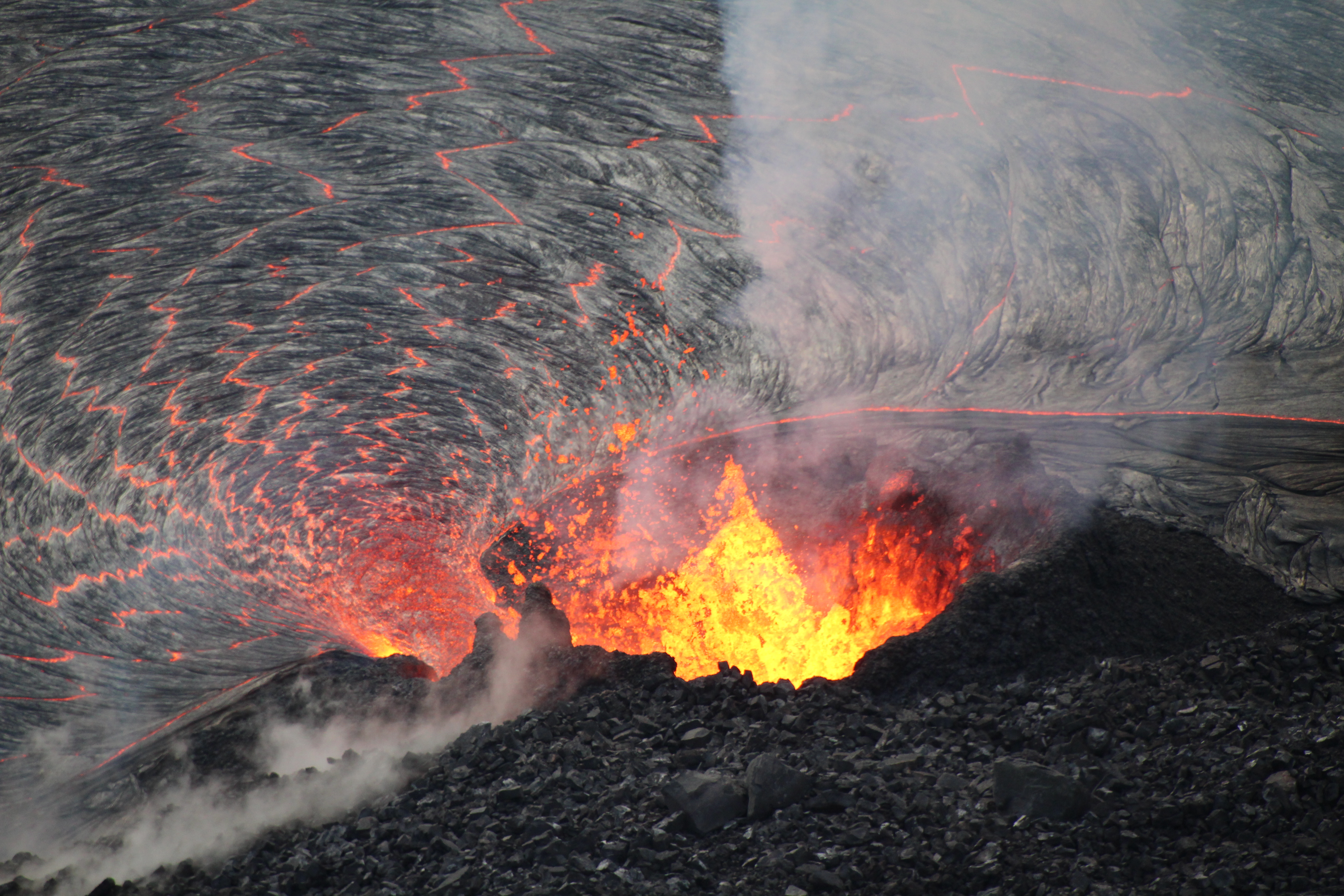 Halema‘uma‘u crater