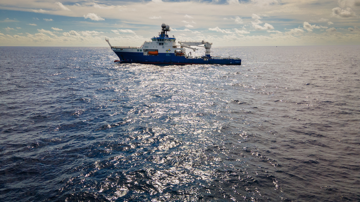 The Schmidt Ocean Institute's research vessel Falkor (too) sailing the high seas.