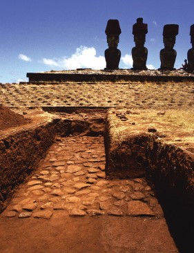 Moai on Easter Island Moai on Easter Island