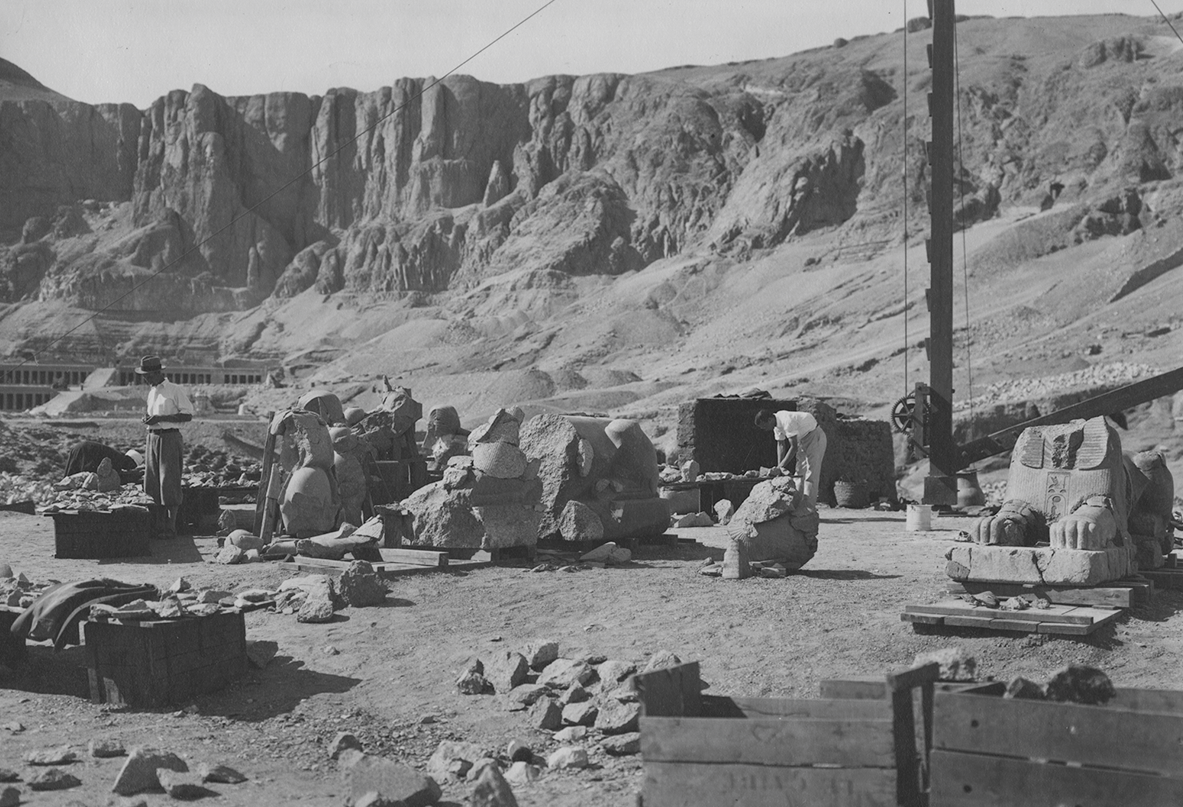 Reassembling the statue fragments of Hatshepsut in the 1920s. Reassembling the statue fragments of Hatshepsut in the 1920s.